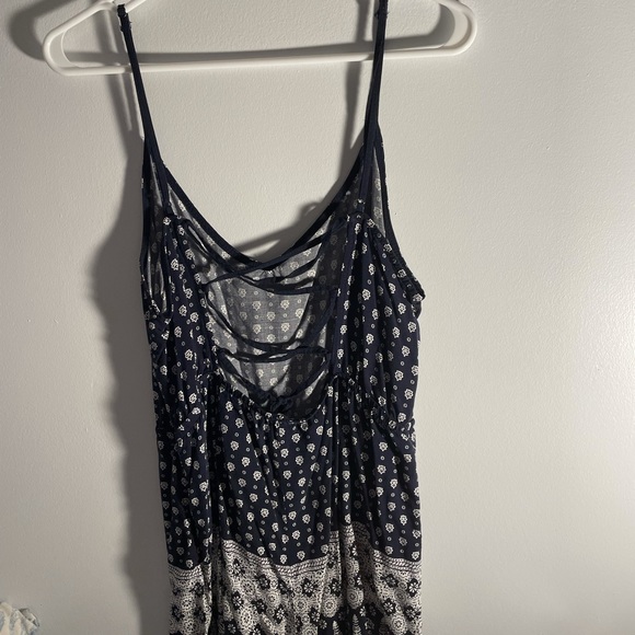 4/25$ Garage romper - Picture 2 of 2